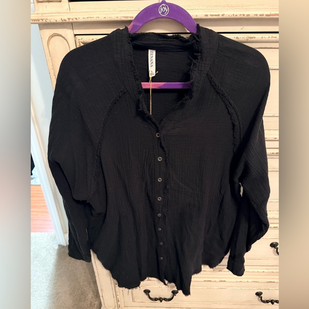 Zenana cotton gauze button down top